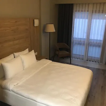Hotel Nehir 3*